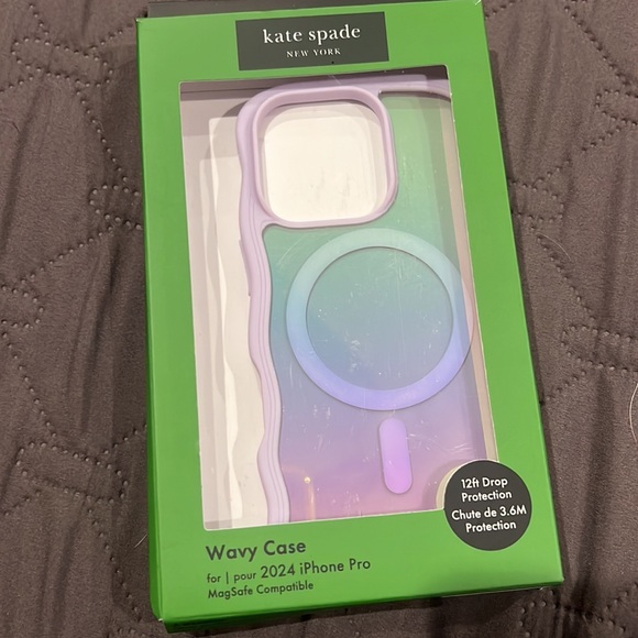 Kate Spade phone case 2024 iPhone Pro MagSafe case. - Picture 4 of 7